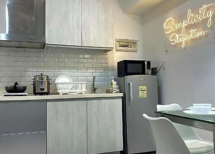 Rest Azure Staycation By K&a Manila
